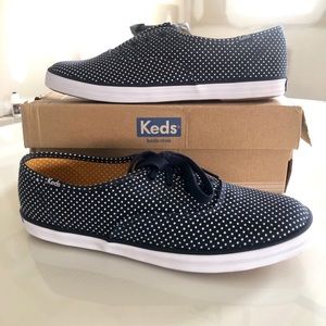 NWT Keds Polka Dot Navy Shoes